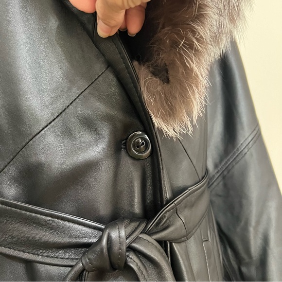 Long Leather Coat w/Sheepskin Collar - Picture 9 of 16